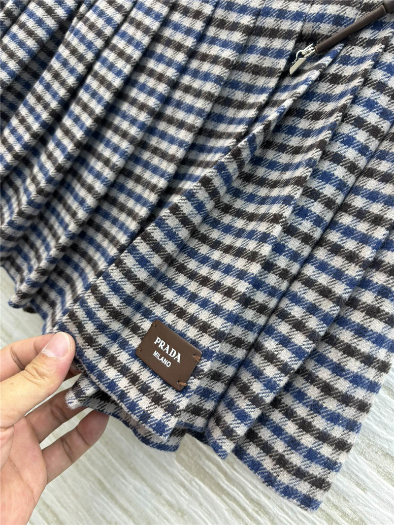 M1um1u leather button pleated skirt