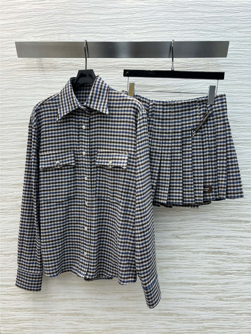 M1um1u leather button pleated skirt