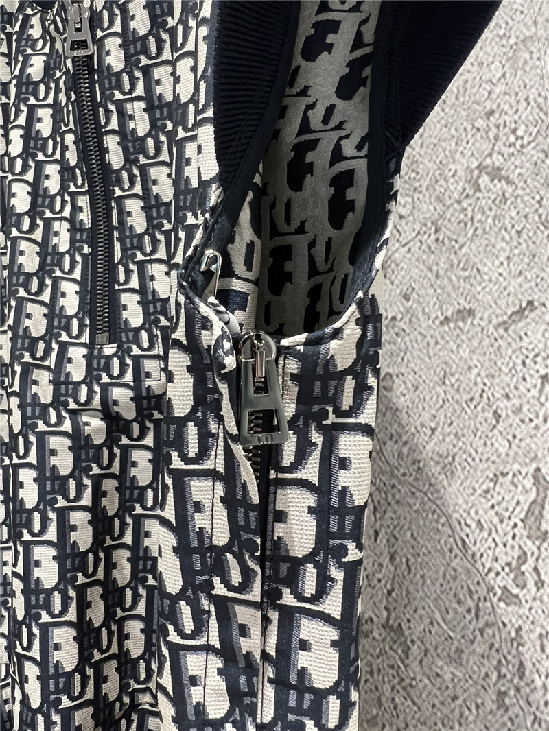 D10r old flower dress