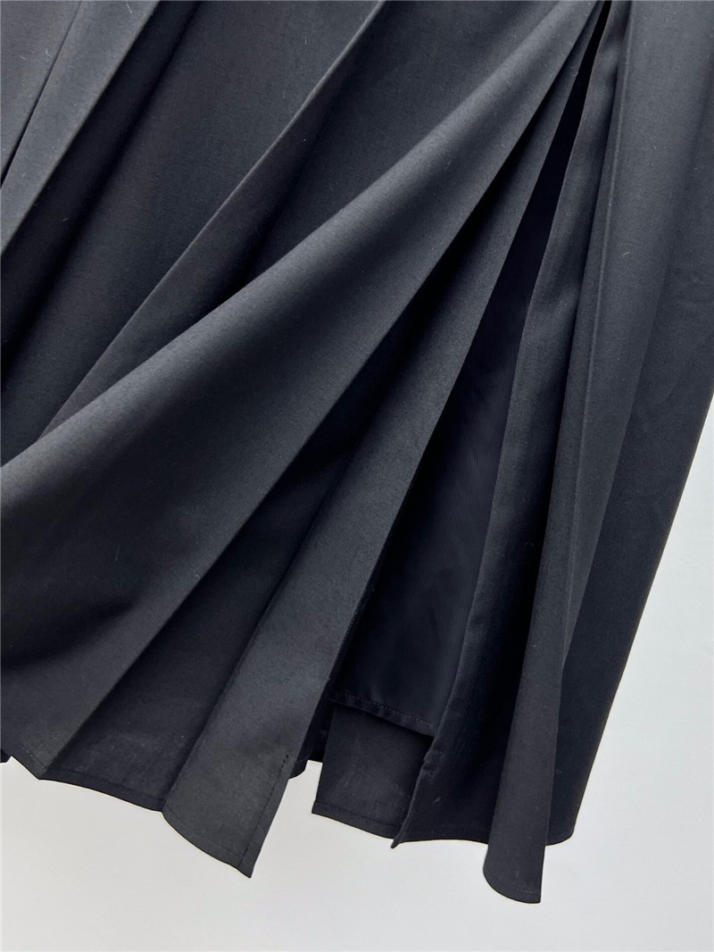 Pra*a wool slit skirt