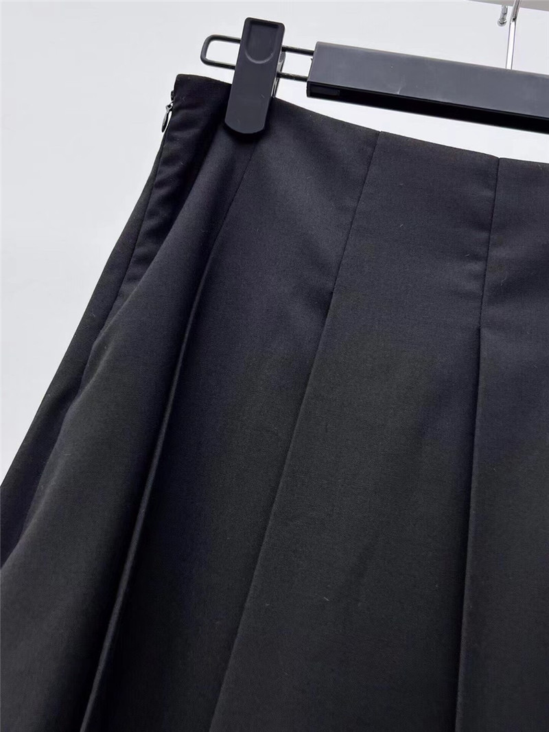 Pra*a wool slit skirt