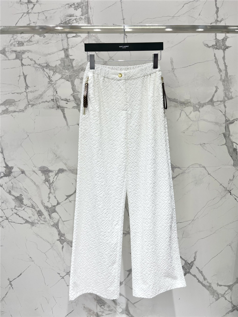 l0vis Vvtt0n lv casual pants