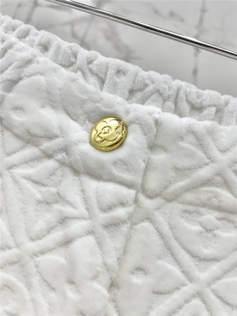 l0vis Vvtt0n lv casual pants