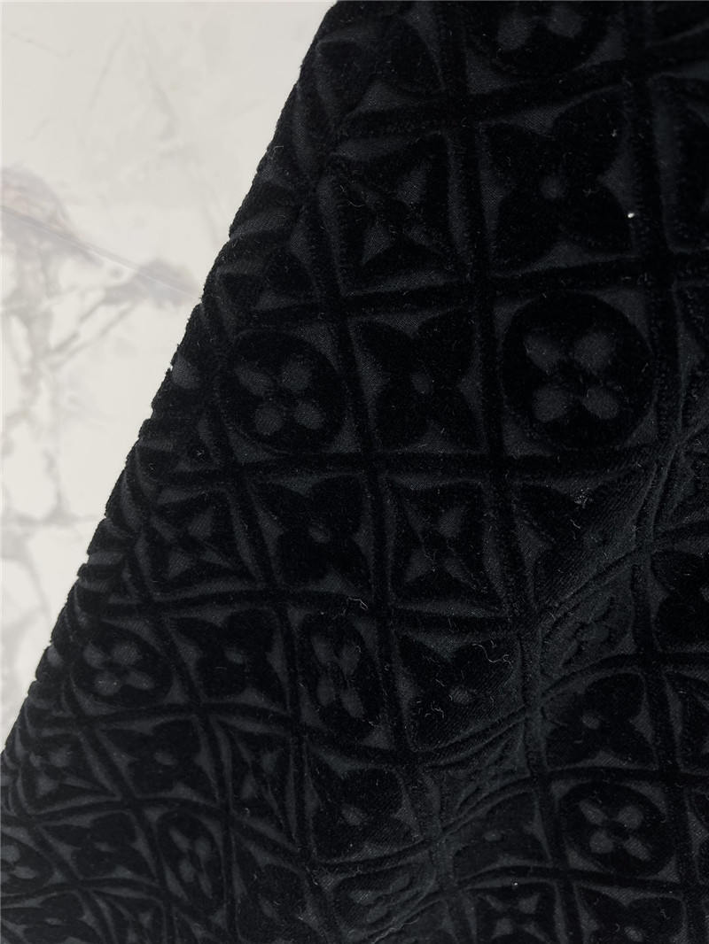 l0vis Vvtt0n lv casual pants