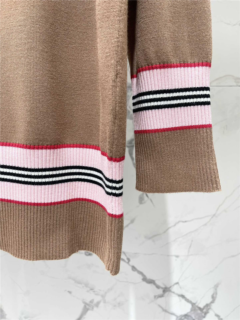 Bv*b*rry v-neck belt strap skirt rib sweater beige