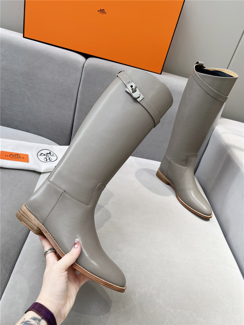 H**me5 jumping calfskin boot in gray