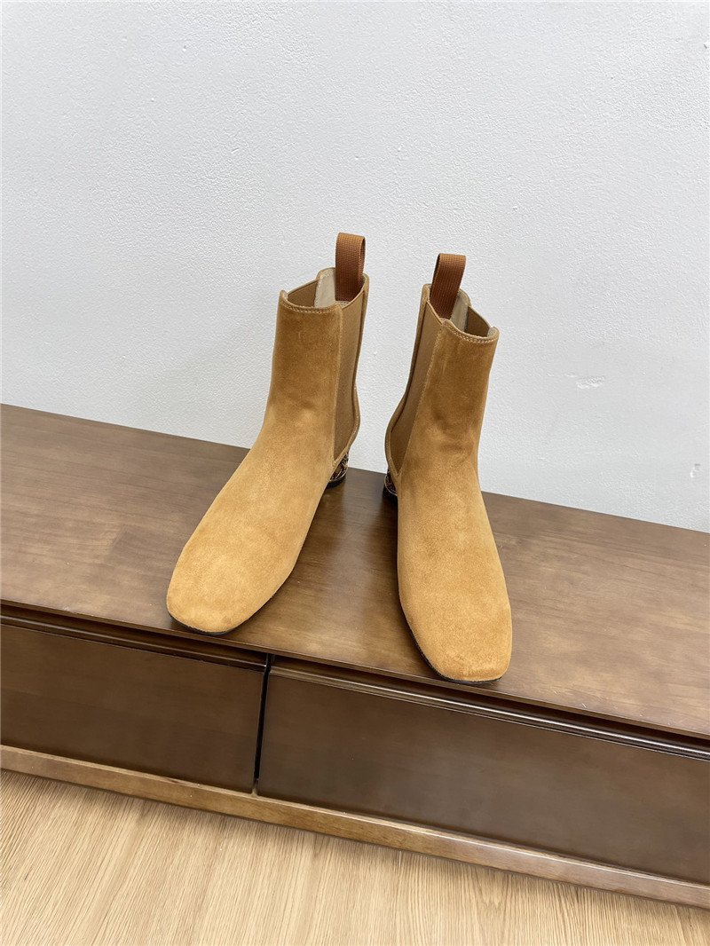 D10r icon 40mm brown suede ankle boots