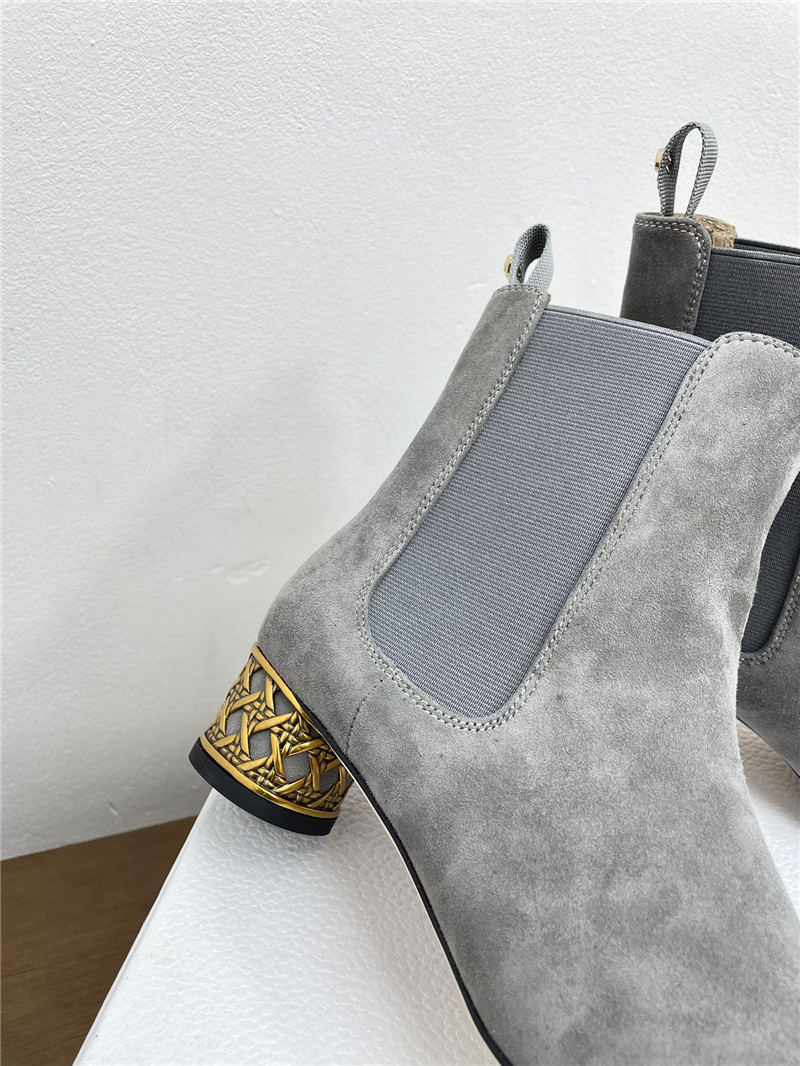 D10r icon 40mm gray suede ankle boots
