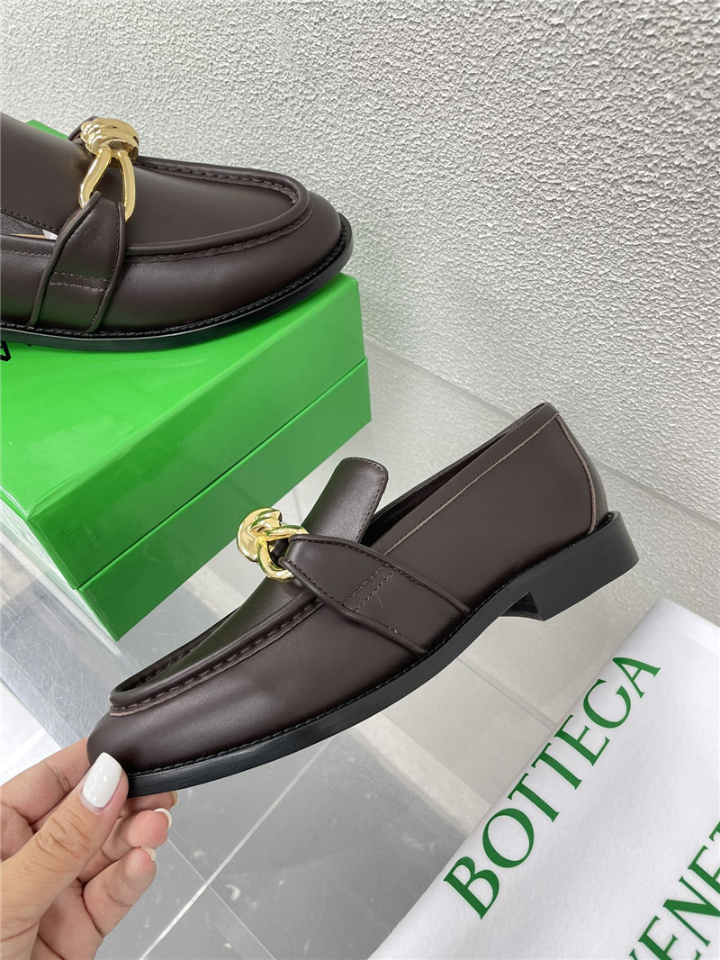 b0tt*ga Ven*ta astaire metallic loafer in fondant calfskin