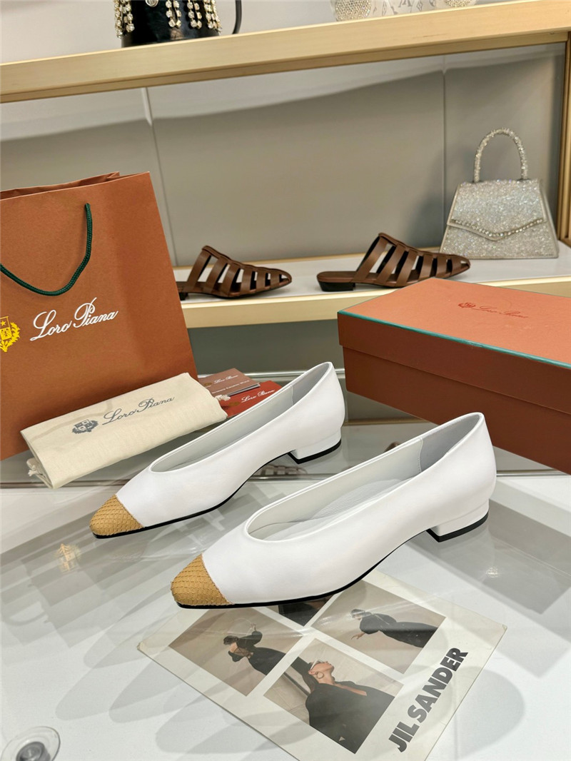 L0r0 P1ana rebecca ballet flats in nougat/milk calfskin