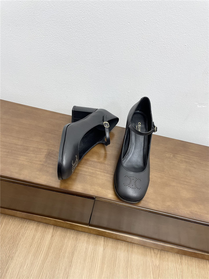 Ce1i*e mary jane black heels