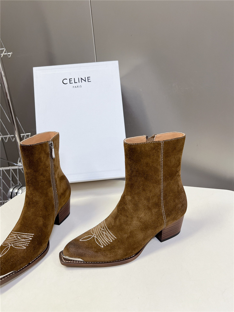 Ce1i*e brown suede western boots