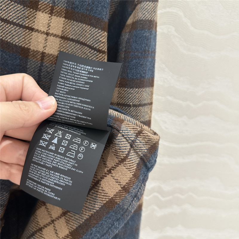 Pra*a preppy cropped shirt