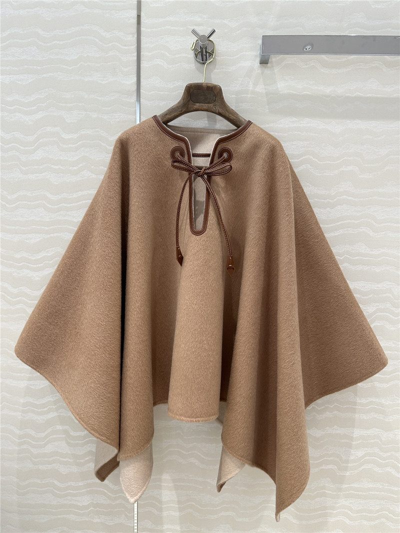 L0r0 P1ana cashmere cape
