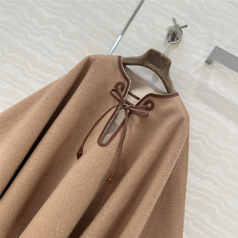 L0r0 P1ana cashmere cape