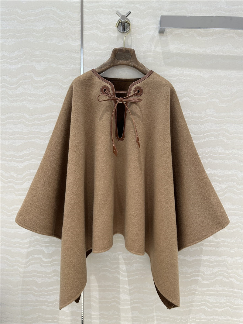 L0r0 P1ana cashmere cape