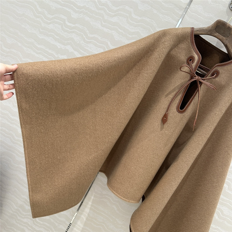 L0r0 P1ana cashmere cape