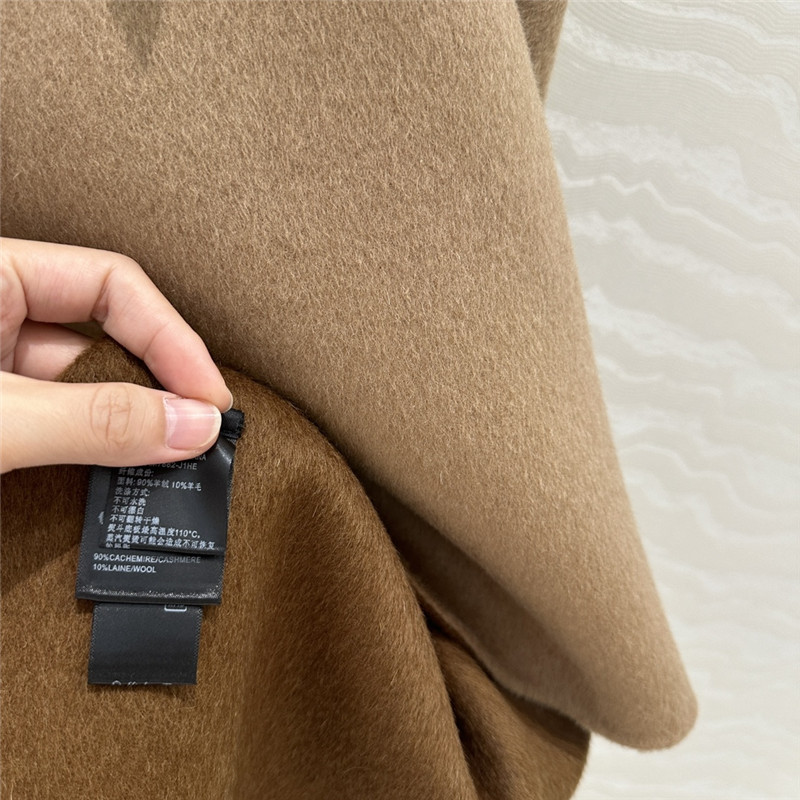 L0r0 P1ana cashmere cape