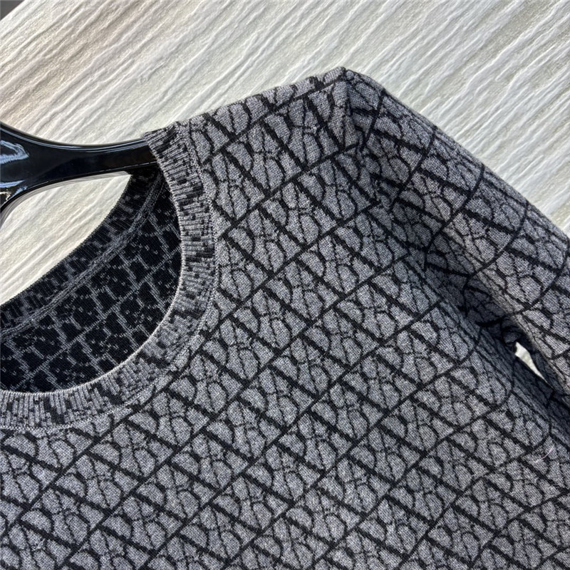 Va1e*ntin0 long sleeve knitted dress