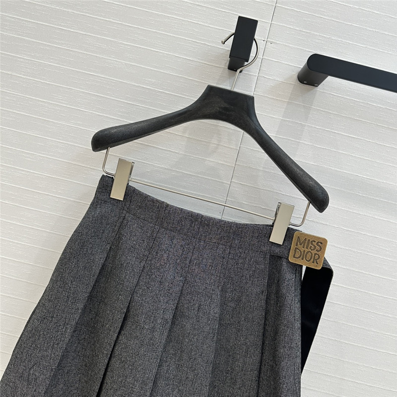 D10r metal buttoned skirt