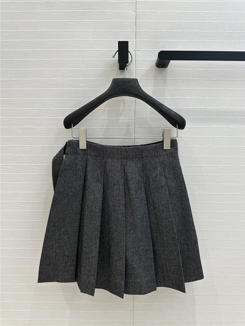 D10r metal buttoned skirt