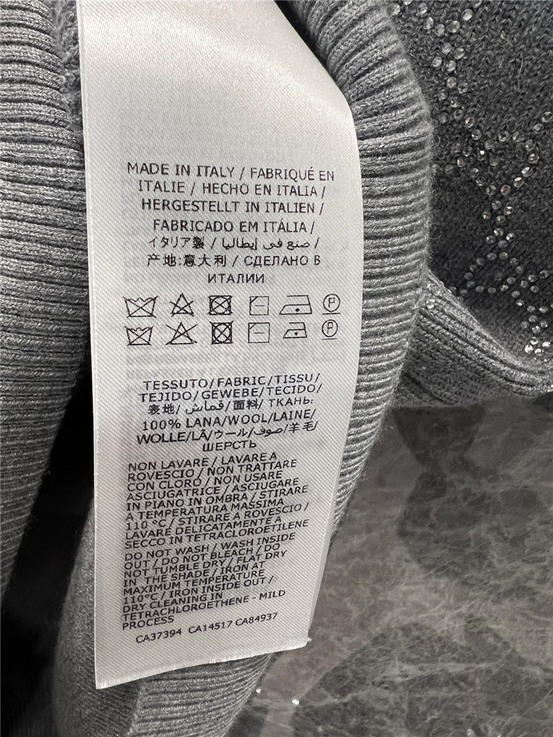 Gvc*1 gg rhinestone jumper grey