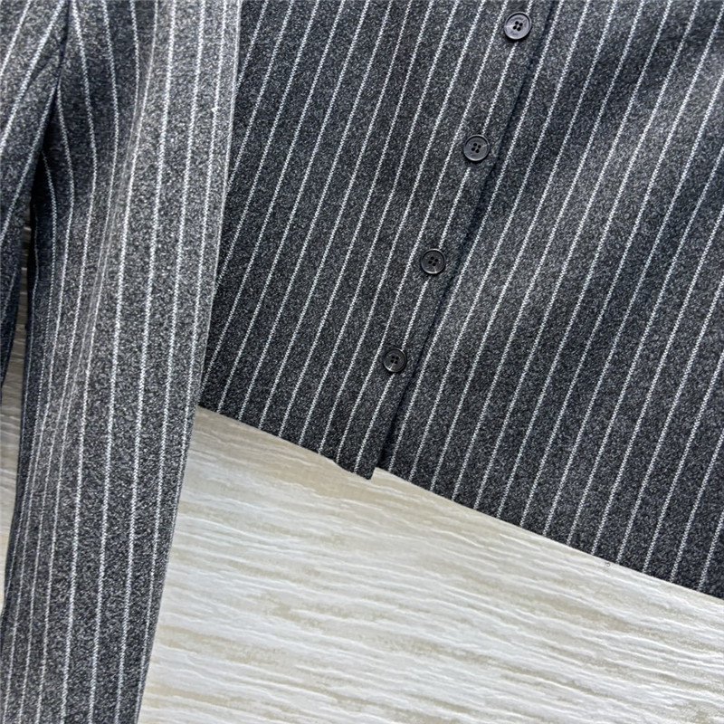 D10r striped suit