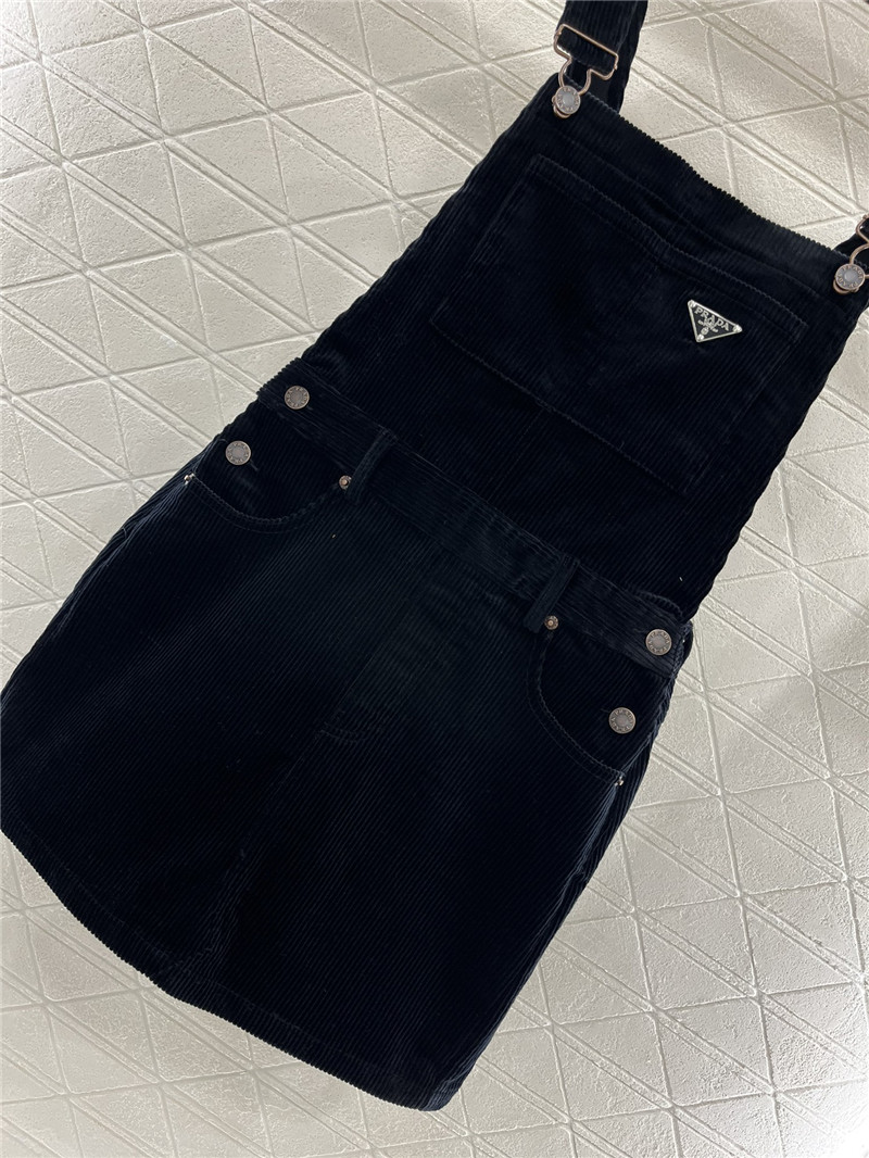 Pra*a corduroy overalls skirt