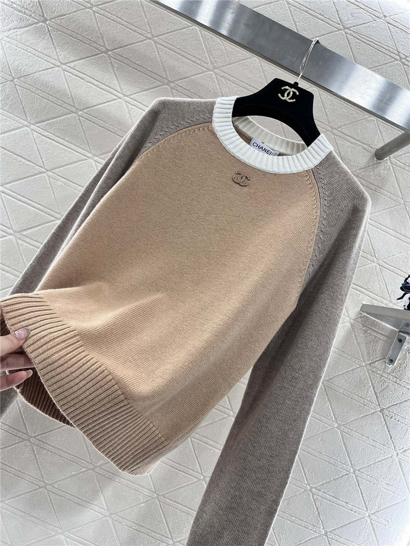 Ch**el two-tone raglan sweater beige and taupe