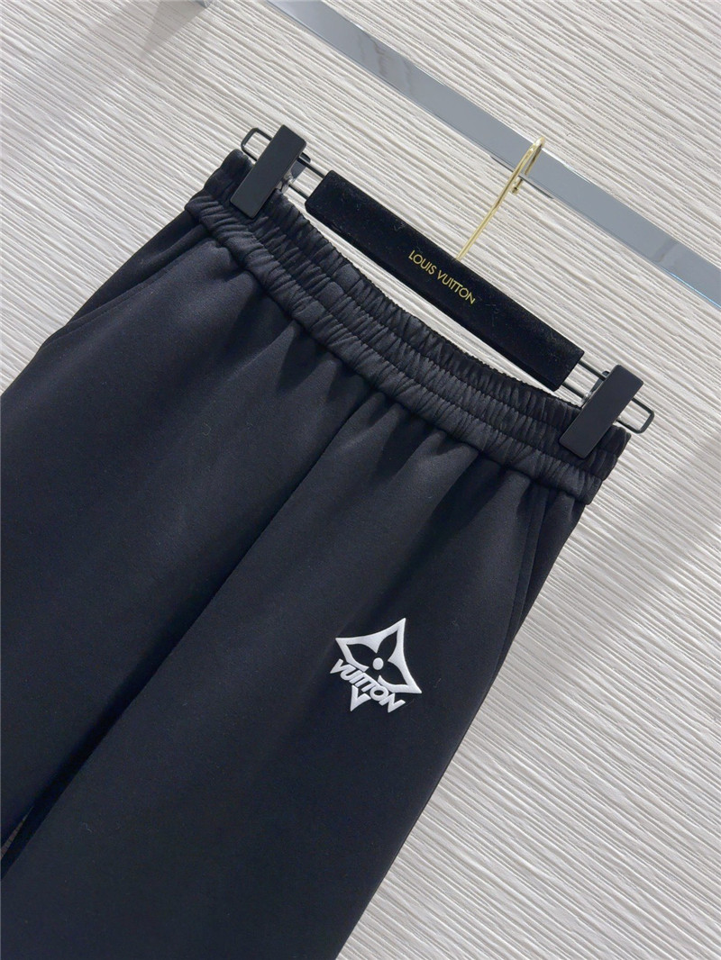 l0vis Vvtt0n lv casual sports suit