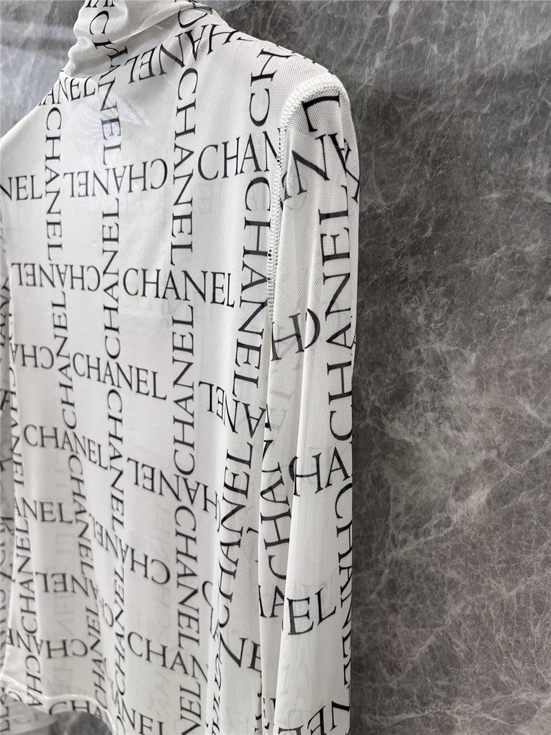 Ch**el bottoming pullover