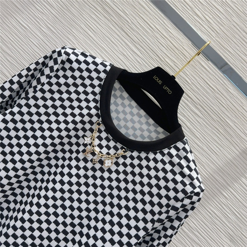 l0vis Vvtt0n lv checkerboard top