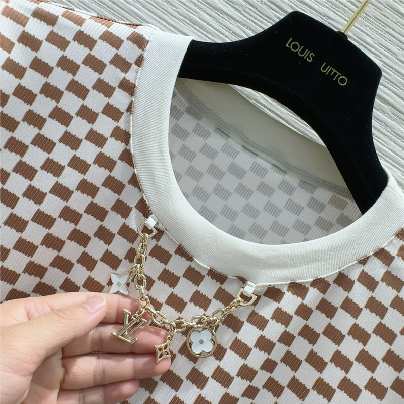 l0vis Vvtt0n lv checkerboard top