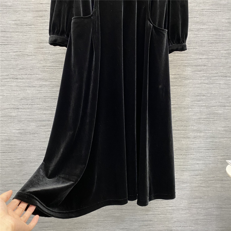 Va1e*ntin0 velvet dress