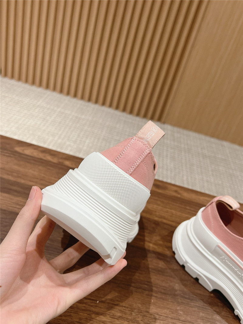 a1exa*der Mcqv*en women’s tread slick platform sneakers