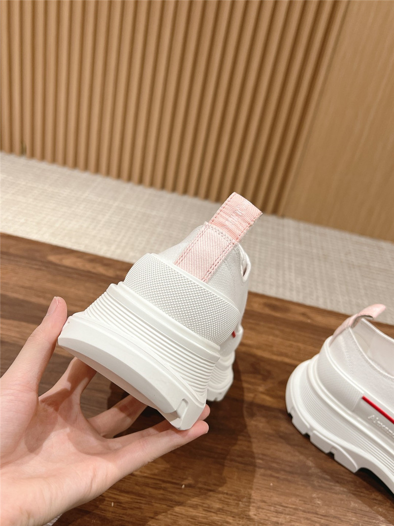 a1exa*der Mcqv*en pink tread slick lace-up sneakers