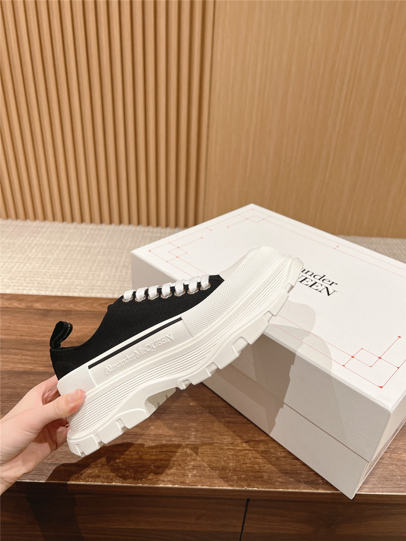 a1exa*der Mcqv*en tread slick lace-up sneakers