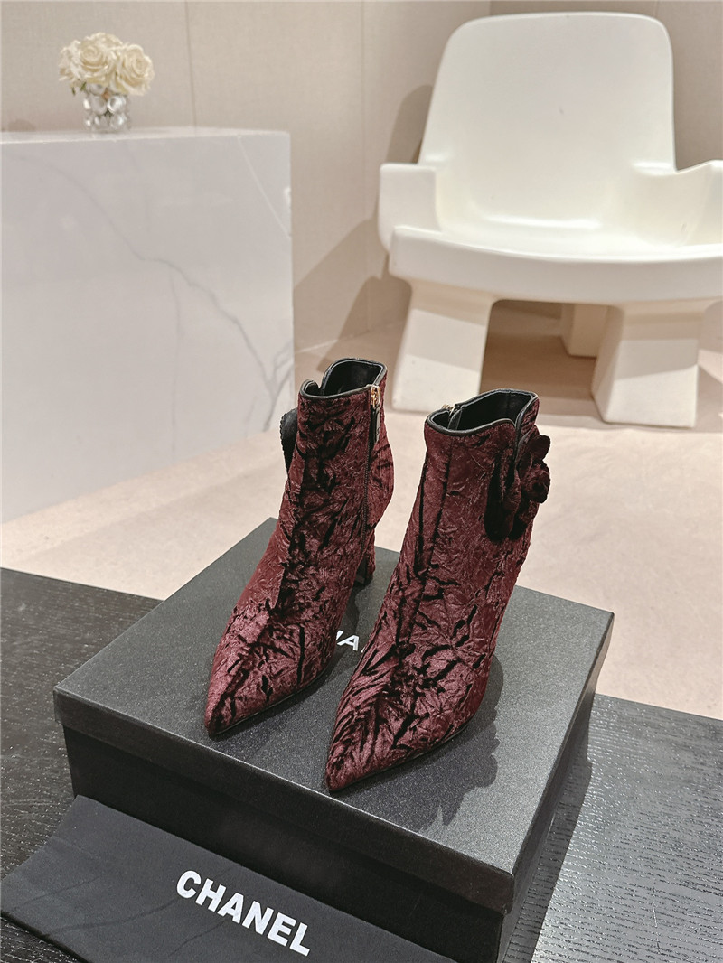 Ch**el heel burgundy velvet pointed toe boot