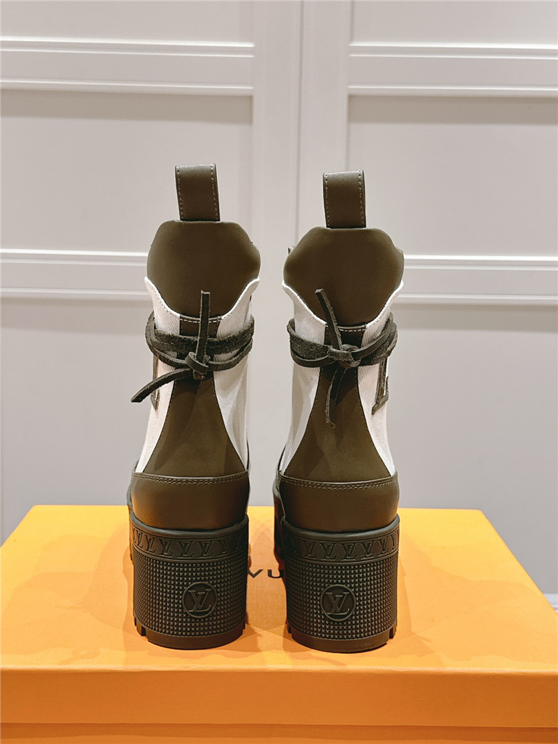 l0vis Vvtt0n green white laureate platform desert boot