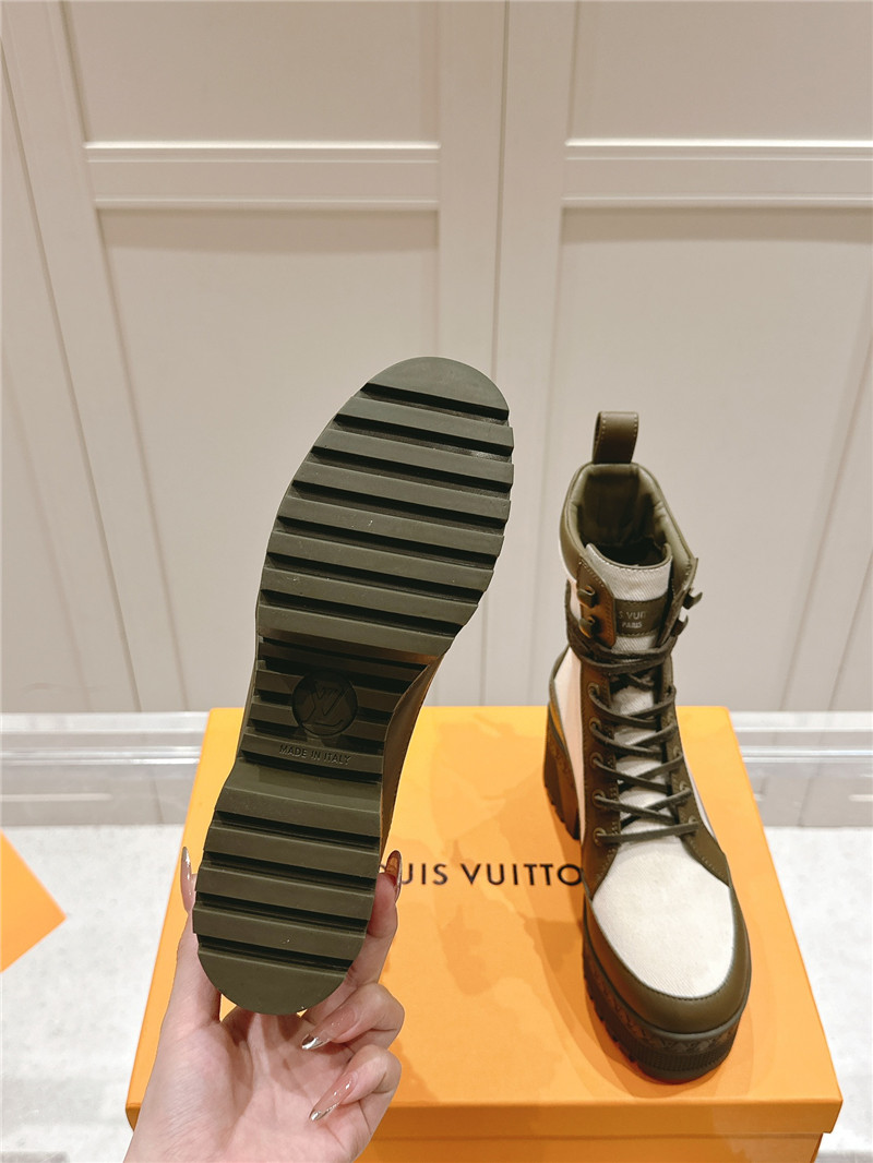 l0vis Vvtt0n green white laureate platform desert boot