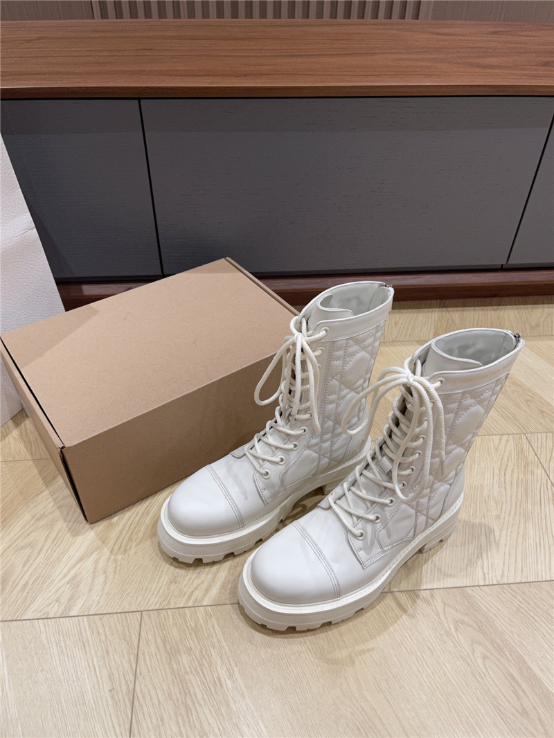 D10r d-unit white ankle boots