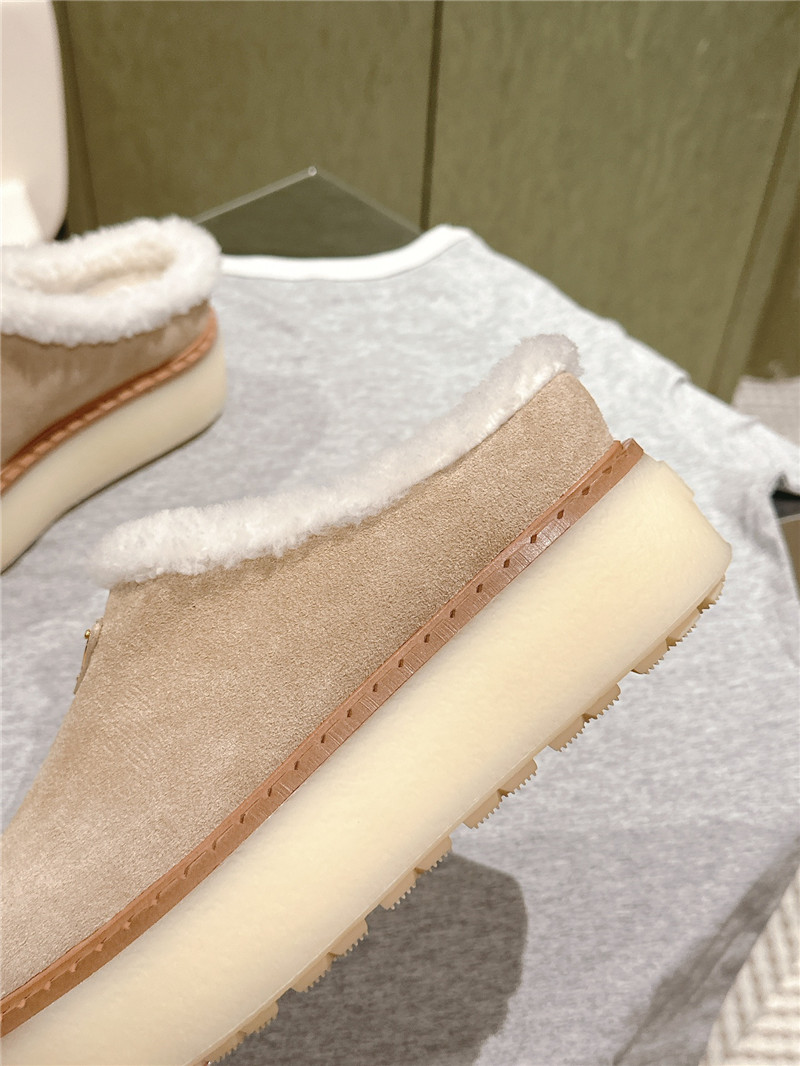 Pra*a platform shearling beige suede slippers