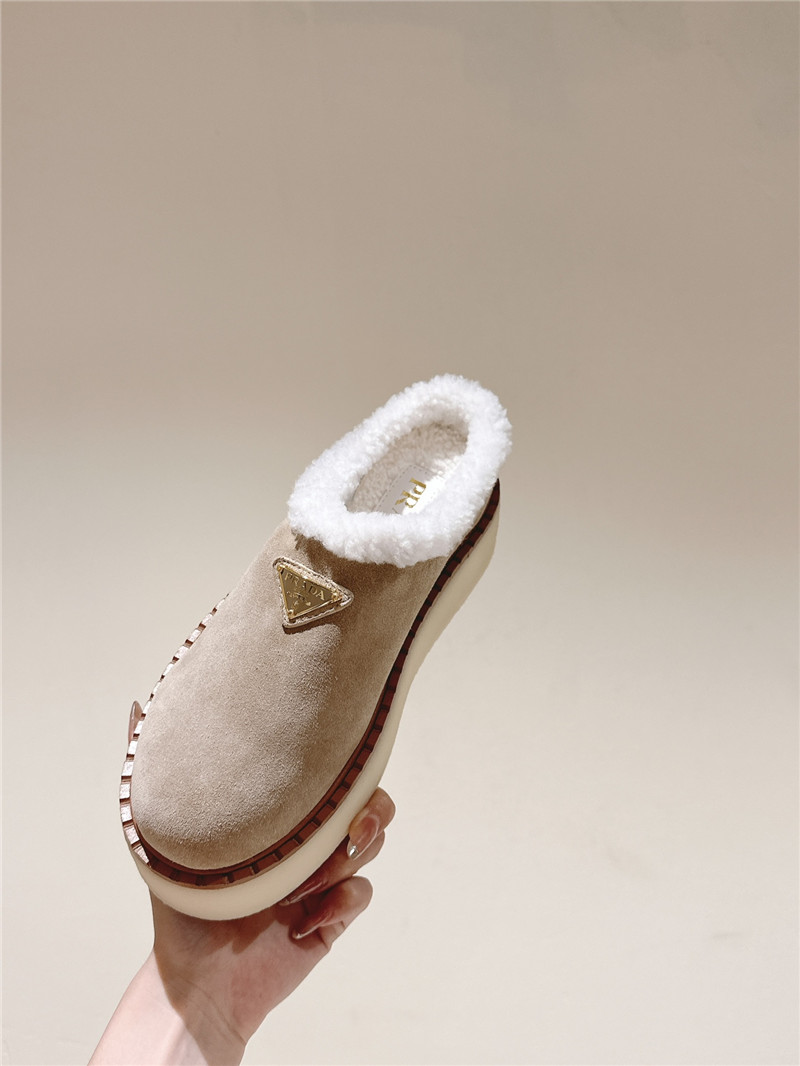Pra*a platform shearling beige suede slippers