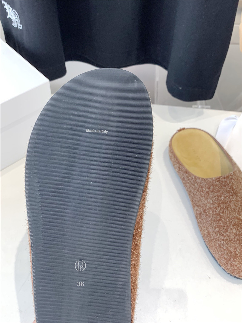 The R0w hugo slide in coffee brush suede