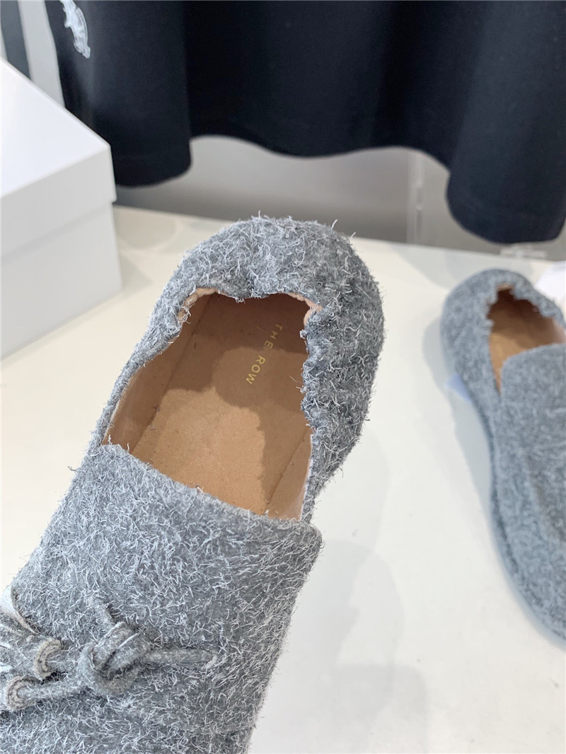 The R0w tassel flat loafers grey in brush suede