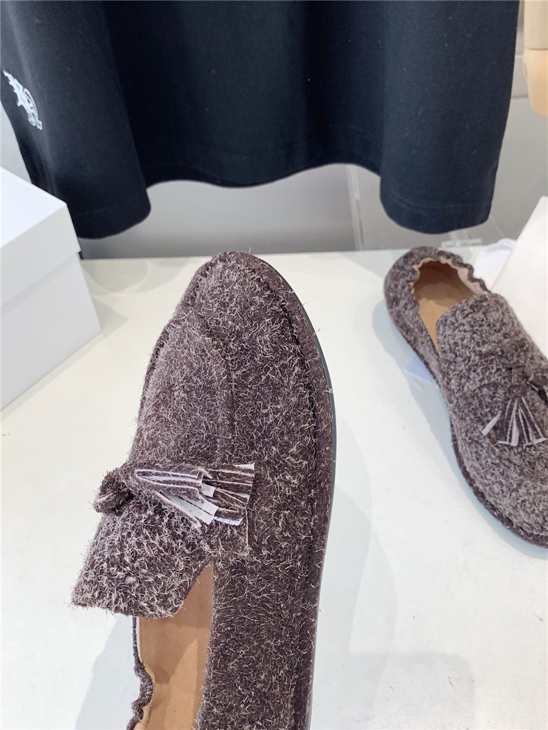 The R0w tassel flat loafers bordeaubergine in brush suede