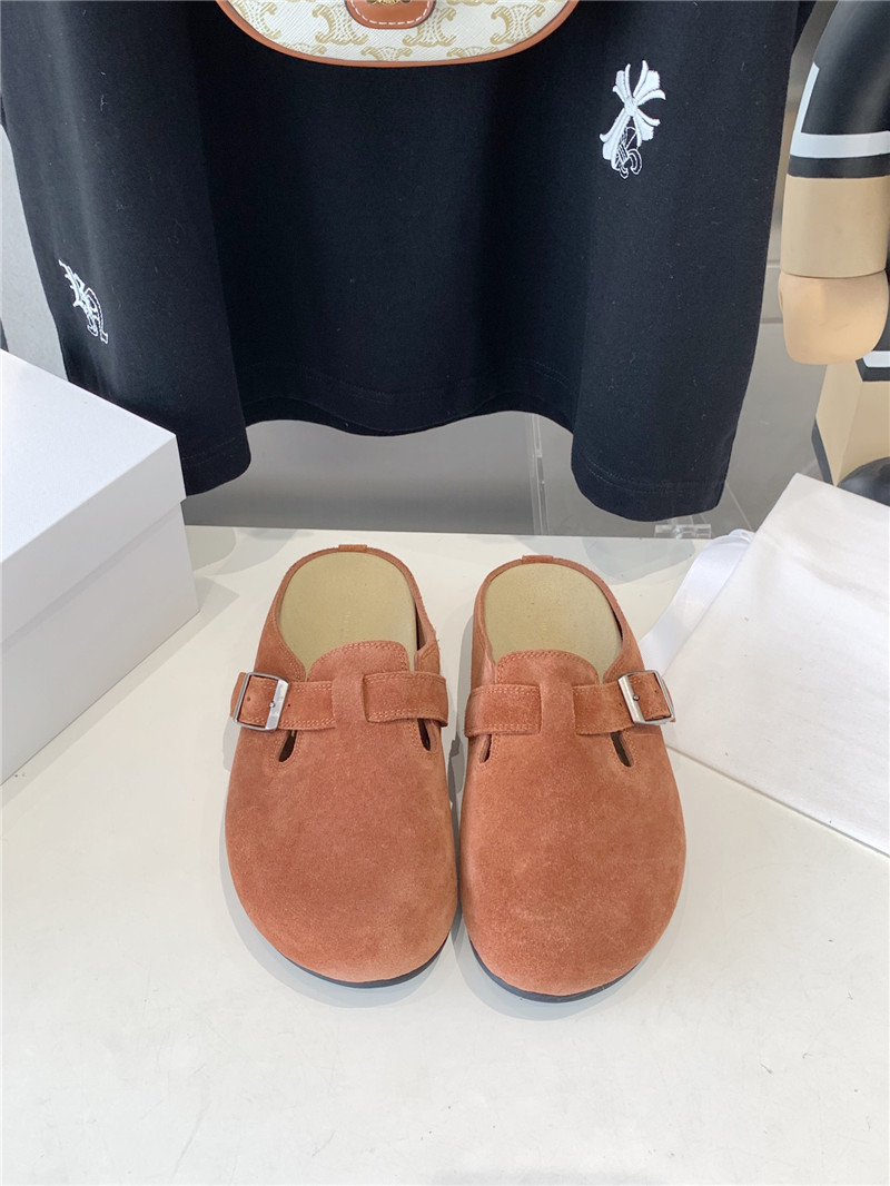 The R0w hugo slide in orange suede