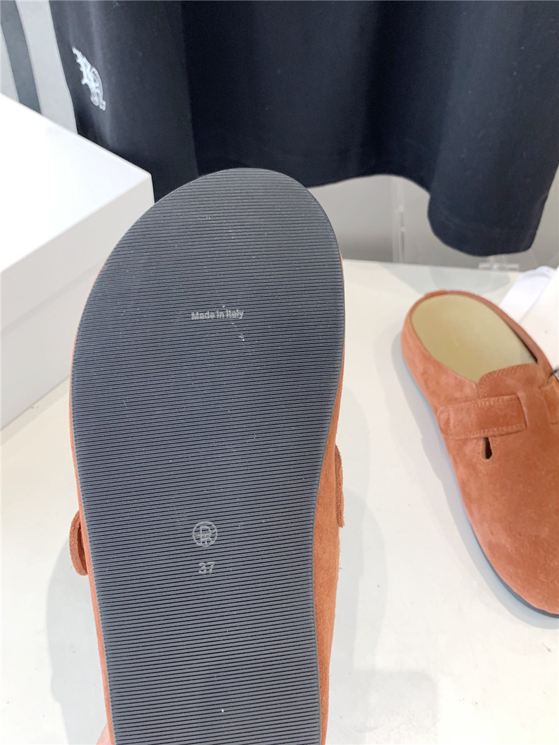 The R0w hugo slide in orange suede