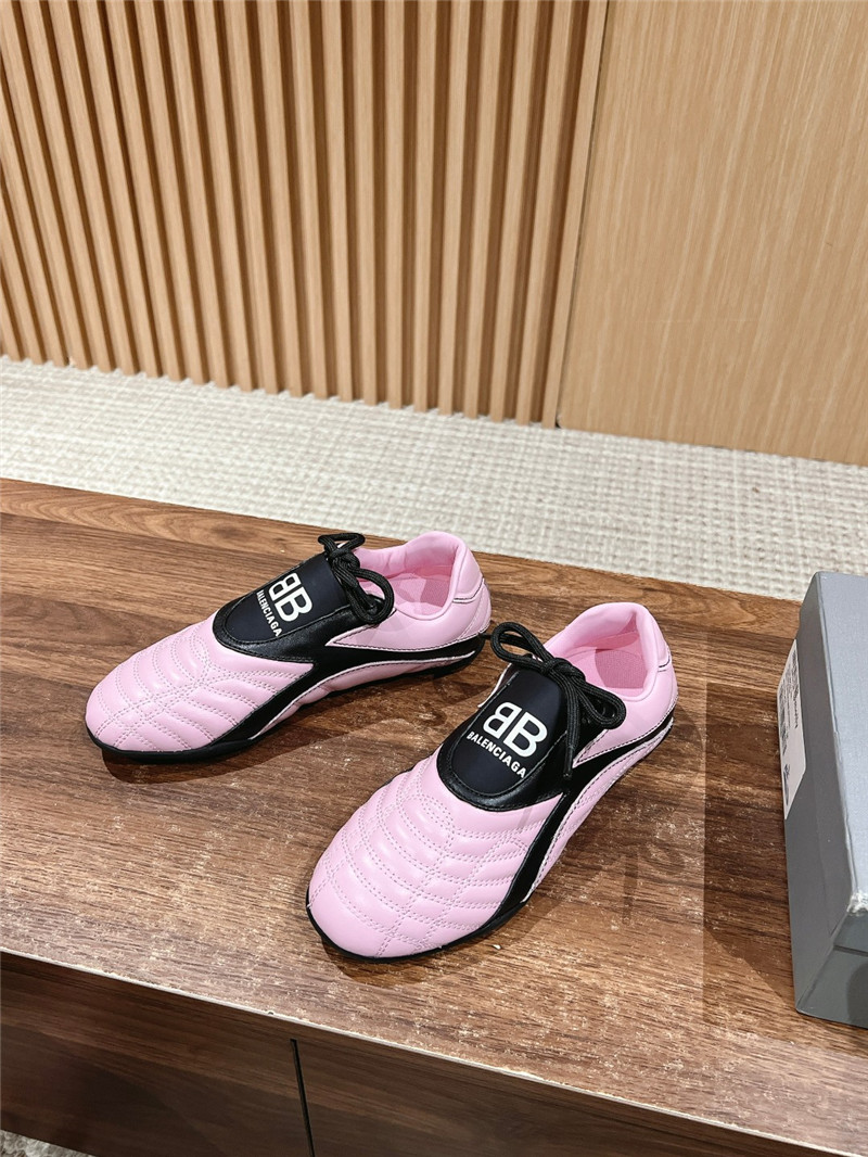 Ba1en*iaga zen sneaker pink