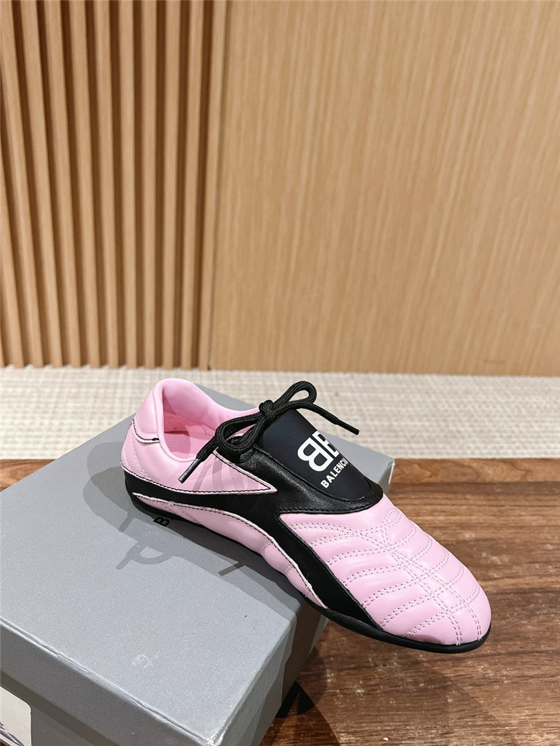 Ba1en*iaga zen sneaker pink
